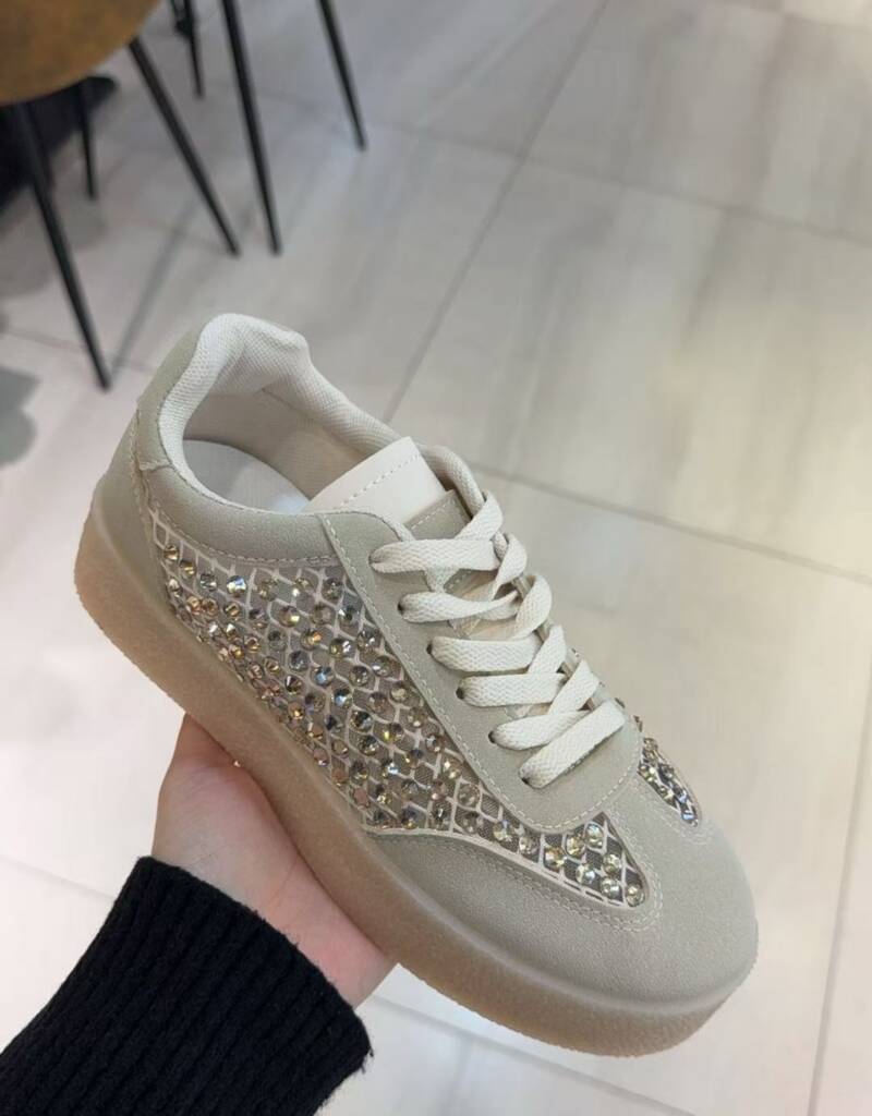 Buty sportowe damskie Roz 36-41 / 12 par